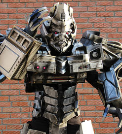 МЕГАТРОН костюм робота трансформера для аниматоров заказать